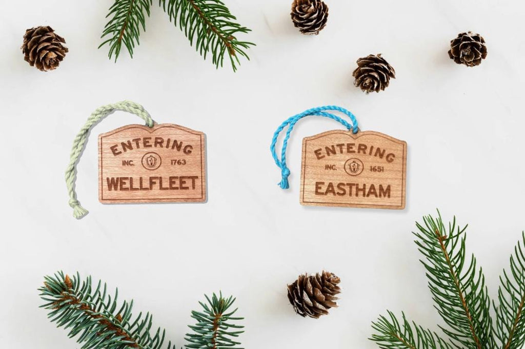 Personalized Wooden Wellfleet Sign Ornament: Cape Cod Coastal Decor