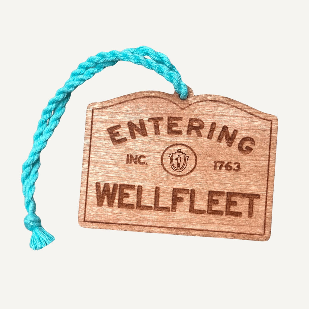 Personalized Wooden Wellfleet Sign Ornament: Cape Cod Coastal Decor